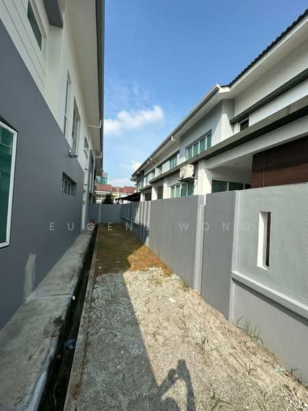 Bungalow for Rent in Seri Kembangan (Selangor) - Eugene Wong - PropertyGuru.com.my