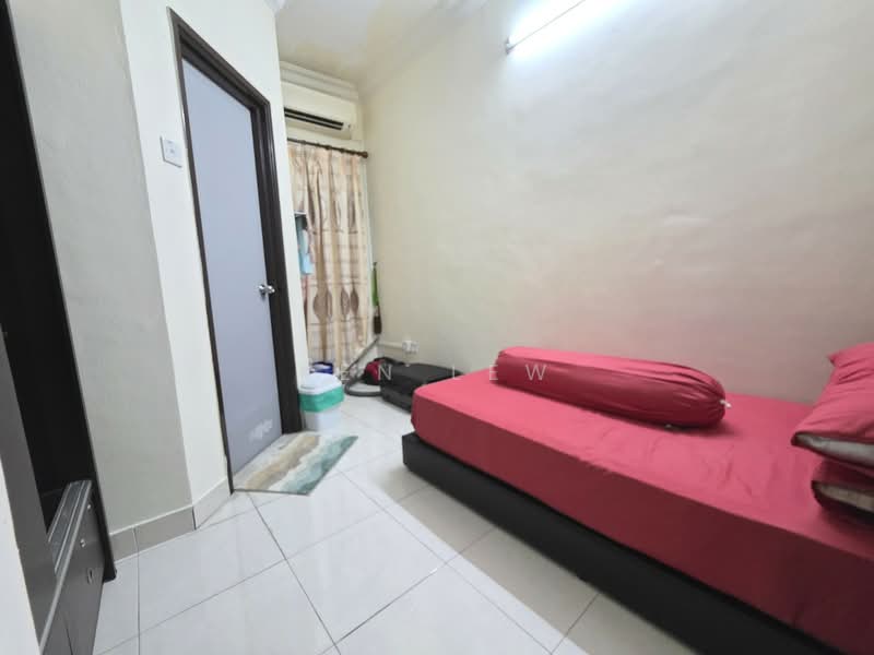 Rumah Teres 2 Tingkat untuk Dijual di Bandar Damai Perdana (Cheras) - Ken Lew - Bedroom - PropertyGuru.com.my