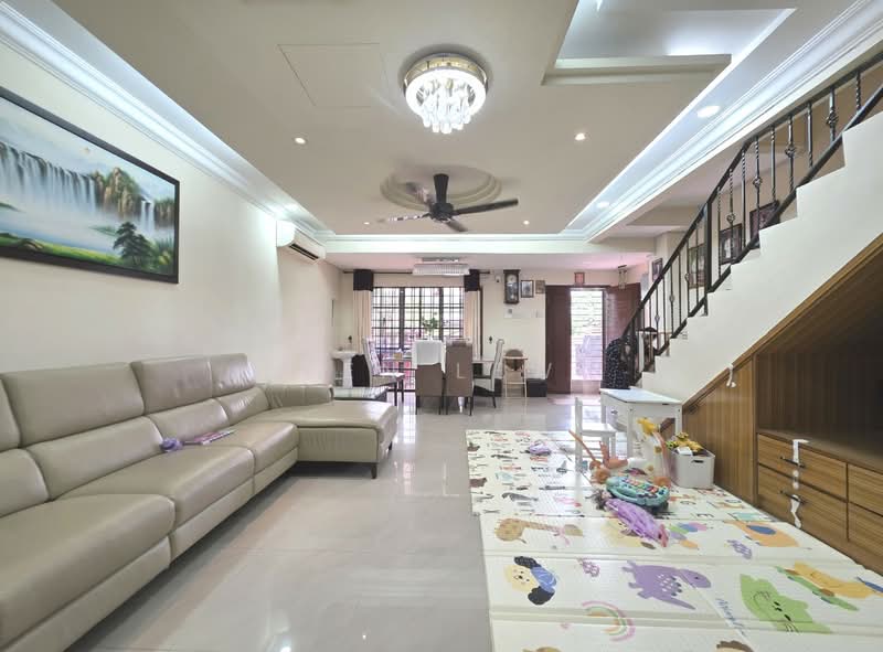 Rumah Teres 2 Tingkat untuk Dijual di Bandar Damai Perdana (Cheras) - Ken Lew - Living Room - PropertyGuru.com.my