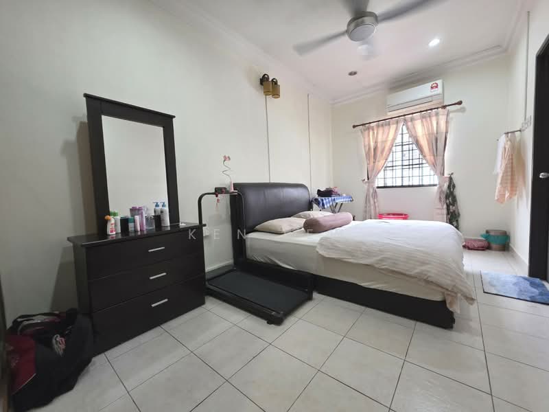 Rumah Teres 2 Tingkat untuk Dijual di Bandar Damai Perdana (Cheras) - Ken Lew - Bedroom - PropertyGuru.com.my