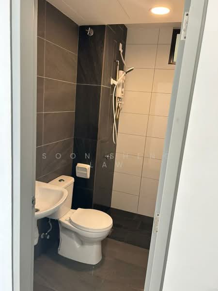 Service Residence for Sale at Traders Garden @ Cheras Selatan - Soon Sheng Law - Bathroom - PropertyGuru.com.my