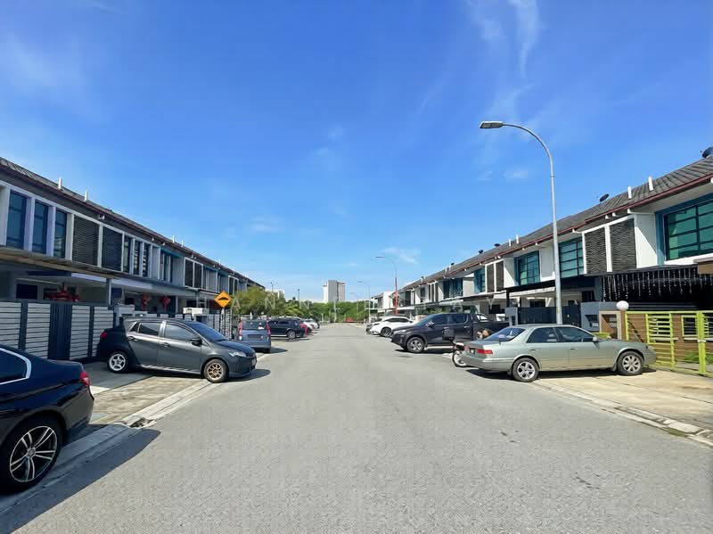 Rumah Teres 2 Tingkat untuk Dijual di Bandar Bukit Raja (Klang) - Hannee Tay - Exterior - PropertyGuru.com.my