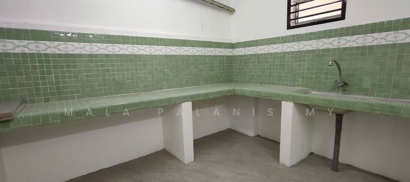 1-storey Terraced House for Sale in Klang (Selangor) - Mala Palanisamy - PropertyGuru.com.my