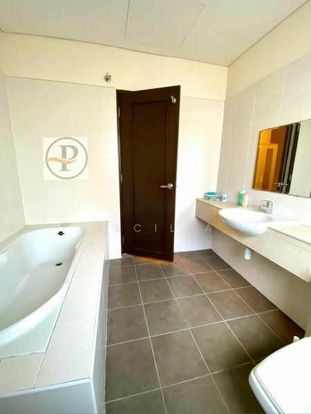 Semi-Detached House for Sale in Port Klang (Pelabuhan Klang) (Selangor) - Priscilla . - PropertyGuru.com.my