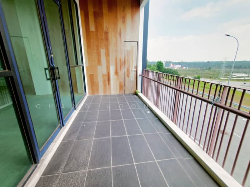 Shop / Office for Rent in Bukit Pelali (Pengerang) - Chang Hoong Wen - Balcony - PropertyGuru.com.my