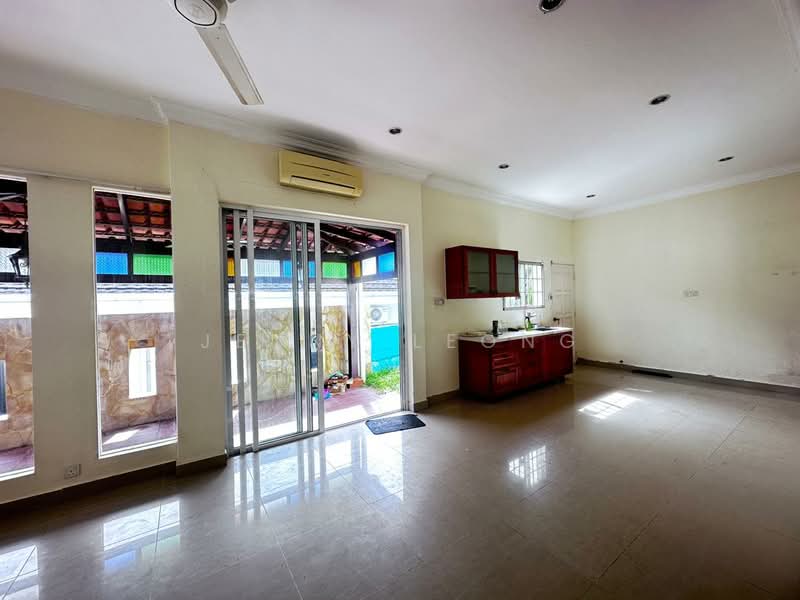 Bungalow for Sale in Tanjung Bungah (Penang) - Jenny Leong - Kitchen - PropertyGuru.com.my