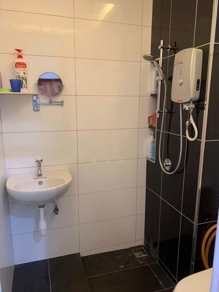 Condominium for Sale at The Clovers - Siang . - Bathroom - PropertyGuru.com.my