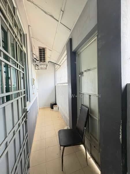1-storey Terraced House for Rent in Taman Gaya (Ulu Tiram) - Huily Woon - Balcony - PropertyGuru.com.my