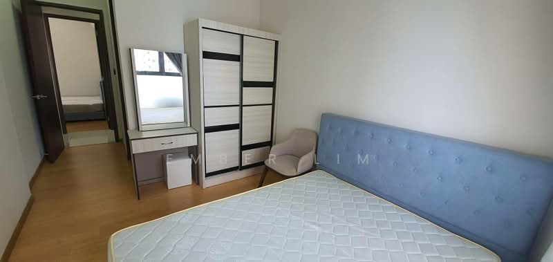 Kondominium untuk Dijual di Bay Point @ Country Garden Danga Bay - Ember Lim - Bedroom - PropertyGuru.com.my