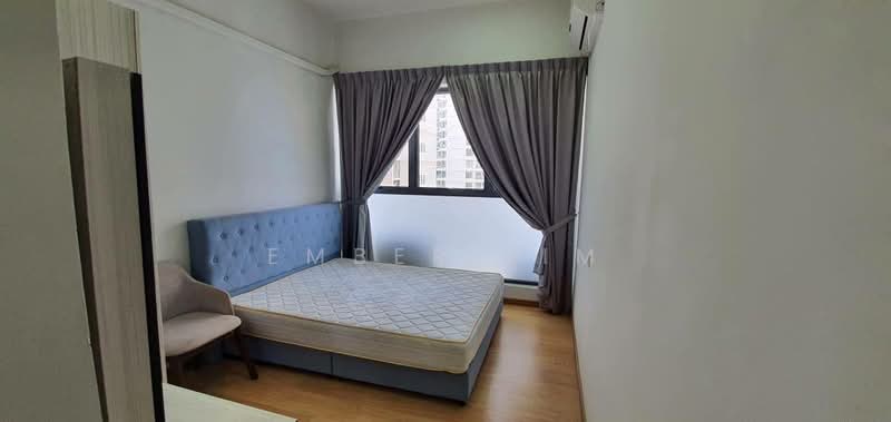 Kondominium untuk Dijual di Bay Point @ Country Garden Danga Bay - Ember Lim - Bedroom - PropertyGuru.com.my