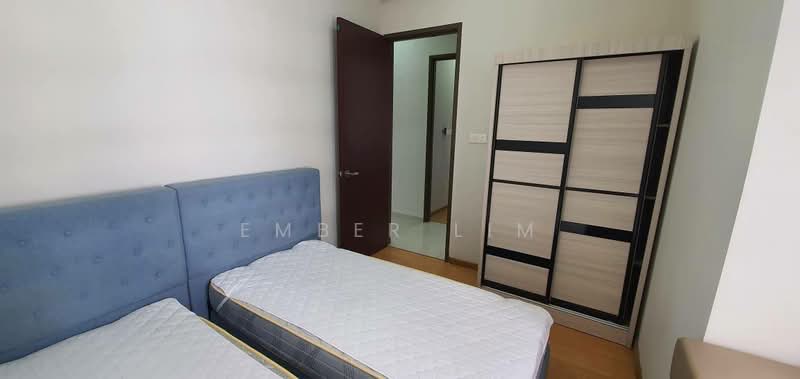Kondominium untuk Dijual di Bay Point @ Country Garden Danga Bay - Ember Lim - Bedroom - PropertyGuru.com.my