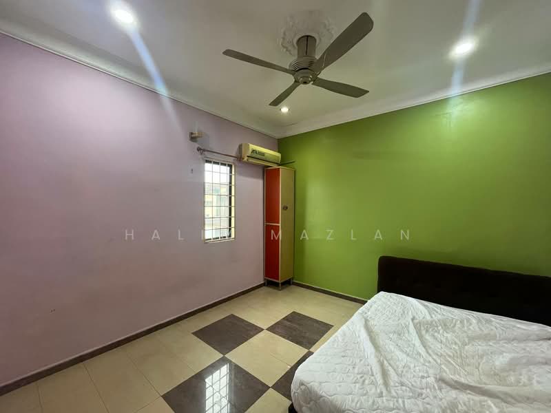 Rumah Teres 2 Tingkat untuk Dijual di Taman Seremban Jaya (Rantau) - Halim Mazlan - Bedroom - PropertyGuru.com.my