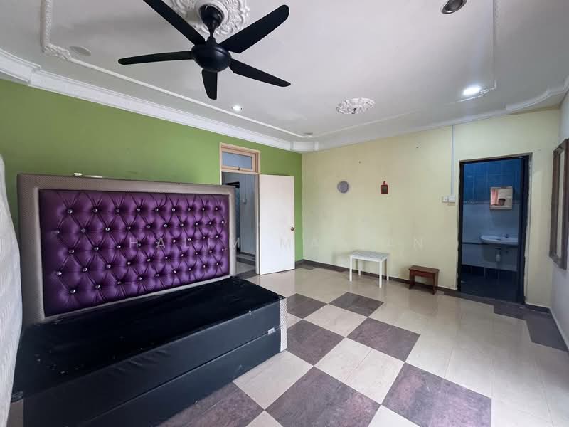 Rumah Teres 2 Tingkat untuk Dijual di Taman Seremban Jaya (Rantau) - Halim Mazlan - Bedroom - PropertyGuru.com.my