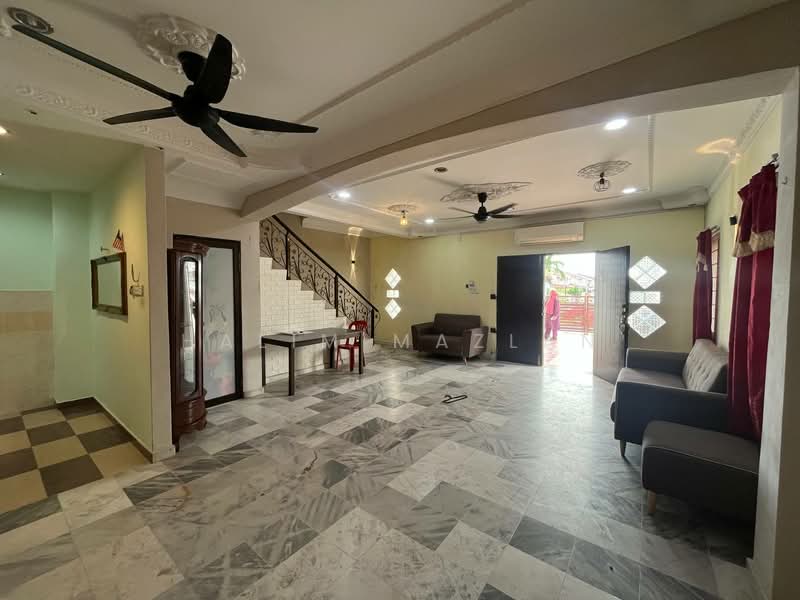Rumah Teres 2 Tingkat untuk Dijual di Taman Seremban Jaya (Rantau) - Halim Mazlan - Living Room - PropertyGuru.com.my