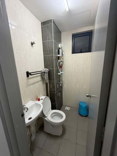 Condominium for Rent at Vista Bangi - Wesley Fu - Bathroom - PropertyGuru.com.my