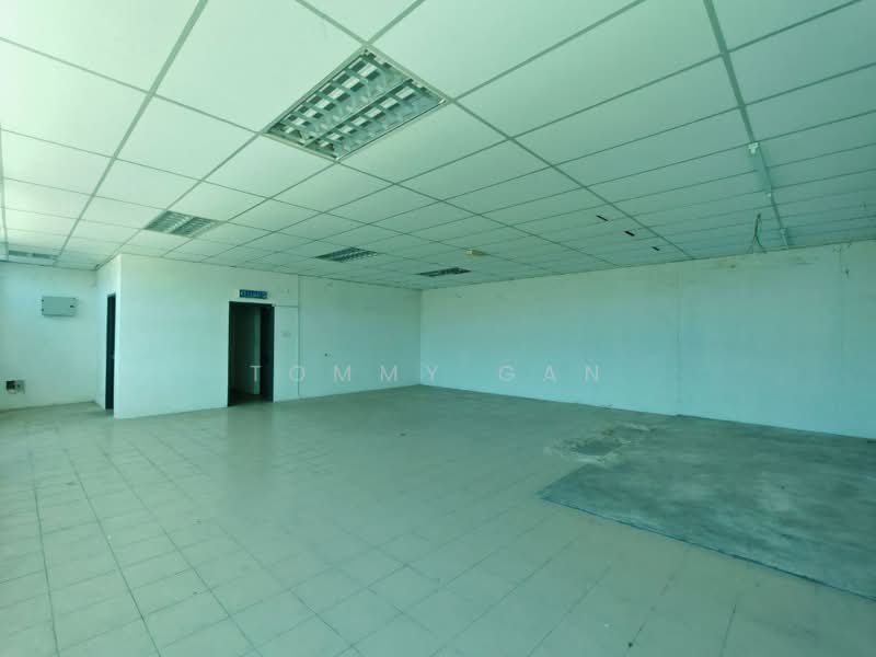 Factory for Rent in Taman Iks Simpang Ampat (Simpang Ampat) - Tommy Gan - Interior - PropertyGuru.com.my