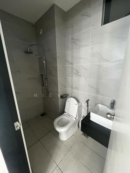 Servis Apartment untuk Disewa di Space Residency - Nick Low - Bathroom - PropertyGuru.com.my