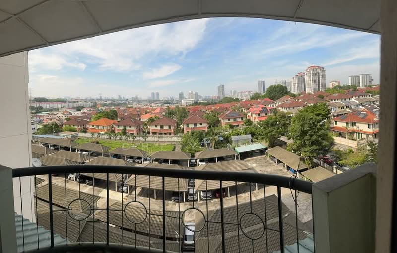 Condominium for Rent at Mutiara Oriental - Chi Yan . - View - PropertyGuru.com.my