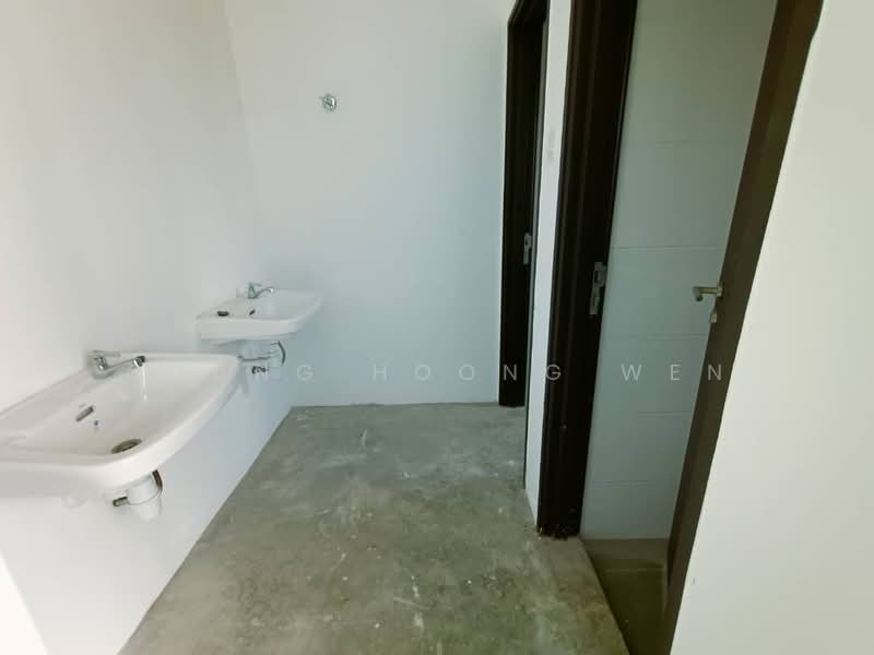 Shop / Office for Rent in Bukit Pelali (Pengerang) - Chang Hoong Wen - Bathroom - PropertyGuru.com.my