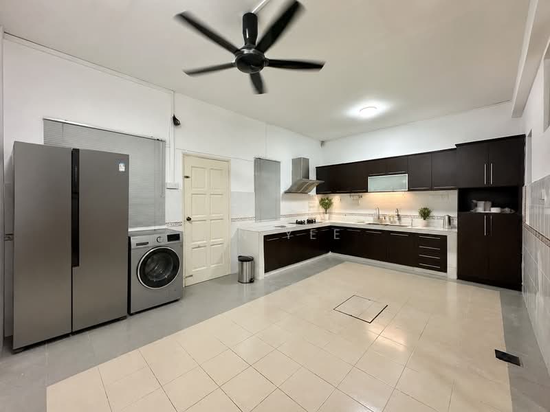 2-storey Terraced House for Sale in Taman Puncak Jalil (Seri Kembangan) - Jin Yee - Kitchen - PropertyGuru.com.my