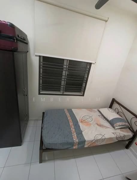 Condominium for Sale at Scott Towers @ Larkin JB - Ember Lim - Bedroom - PropertyGuru.com.my