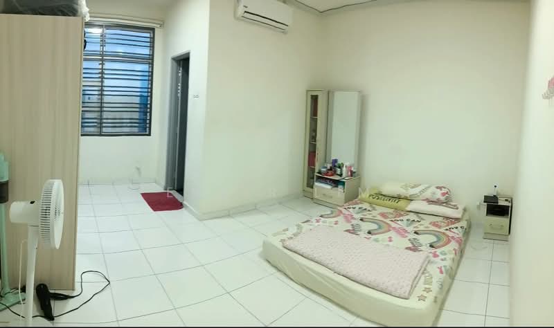 Condominium for Sale at Scott Towers @ Larkin JB - Ember Lim - Bedroom - PropertyGuru.com.my