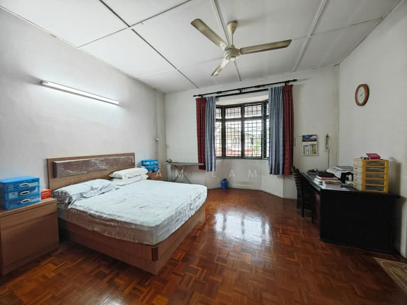 2-storey Terraced House for Sale in Taman Silibin (Ipoh) - Sam Lam - Bedroom - PropertyGuru.com.my