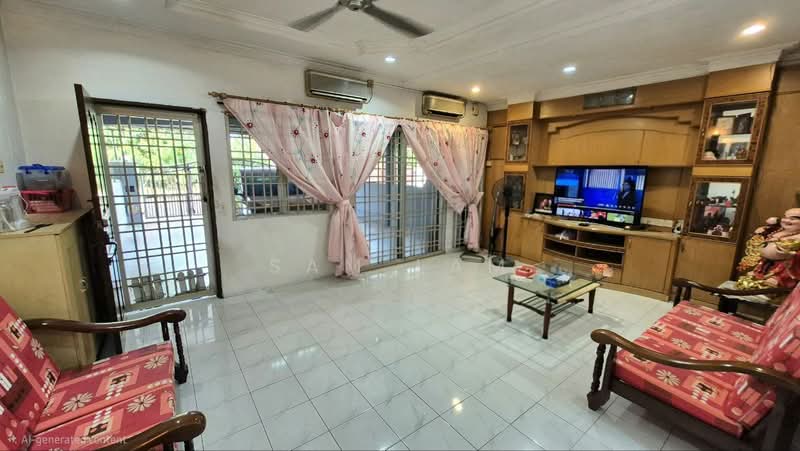 2.5-storey Terraced House for Sale in Taman Shatin (Ipoh) - Sam Lam - Living Room - PropertyGuru.com.my