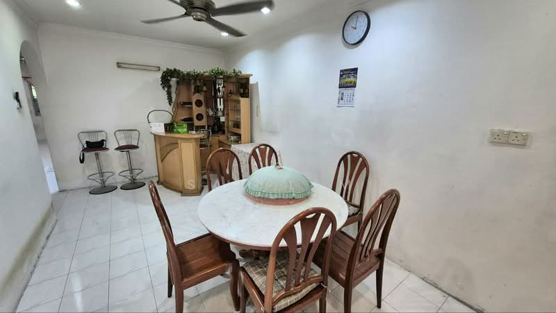2.5-storey Terraced House for Sale in Taman Shatin (Ipoh) - Sam Lam - Dining Room - PropertyGuru.com.my