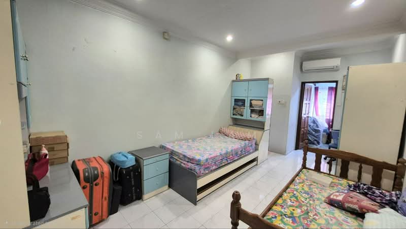 2.5-storey Terraced House for Sale in Taman Shatin (Ipoh) - Sam Lam - Bedroom - PropertyGuru.com.my