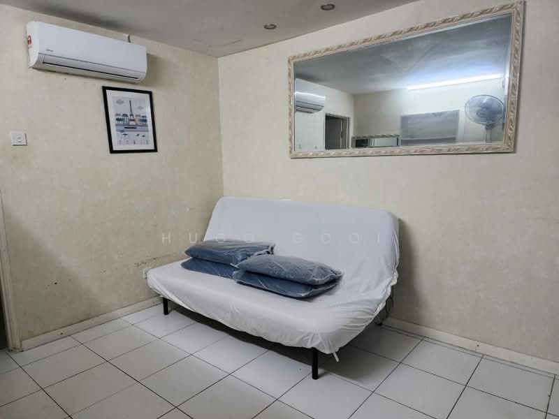 Rumah Teres 3 Tingkat untuk Disewa di Sungai Besi (Kuala Lumpur) - Hugo Gooi - Living Room - PropertyGuru.com.my