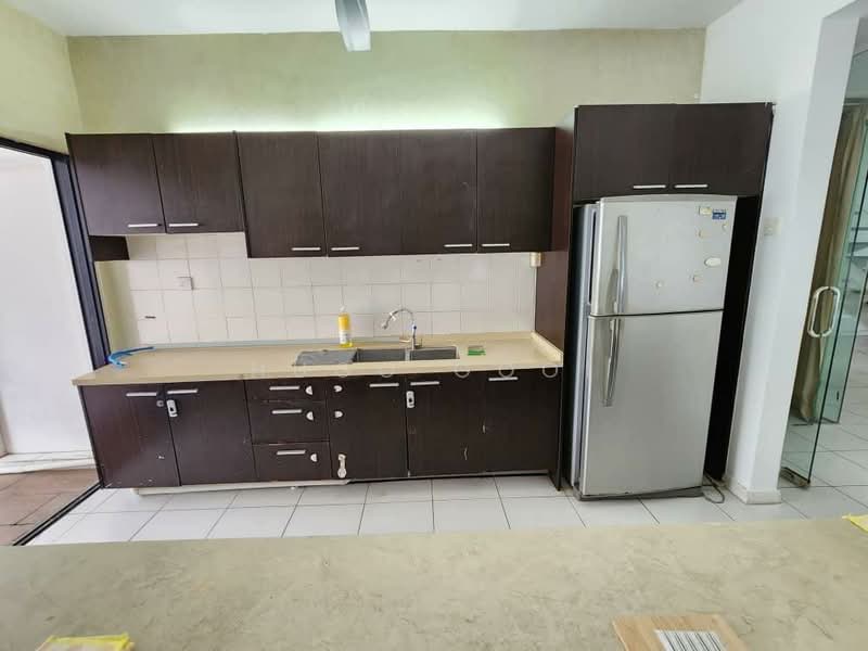 Rumah Teres 3 Tingkat untuk Disewa di Sungai Besi (Kuala Lumpur) - Hugo Gooi - Kitchen - PropertyGuru.com.my