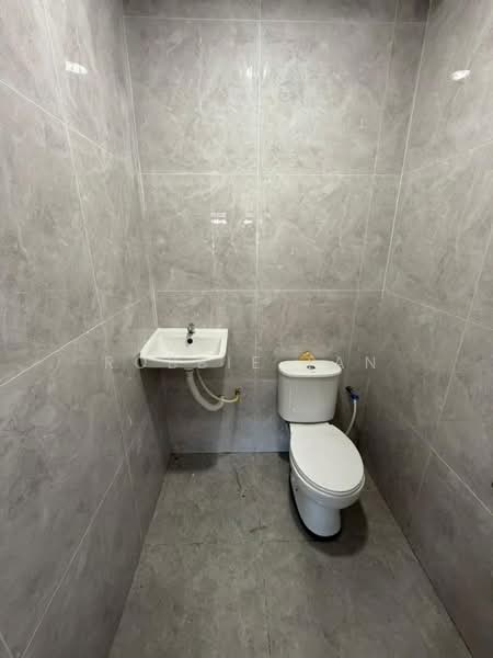 Flat for Rent at Sri Lanang - Robbie Tan - Bathroom - PropertyGuru.com.my