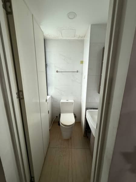 Service Residence for Rent at Country Garden Central Park - Ember Lim - Bathroom - PropertyGuru.com.my