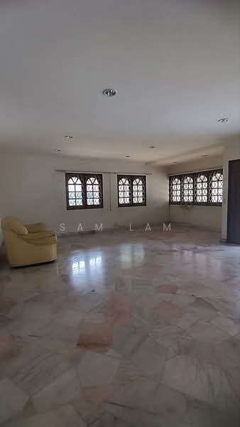 2-storey Terraced House for Sale in Taman Ipoh Timur (Ipoh) - Sam Lam - Living Room - PropertyGuru.com.my