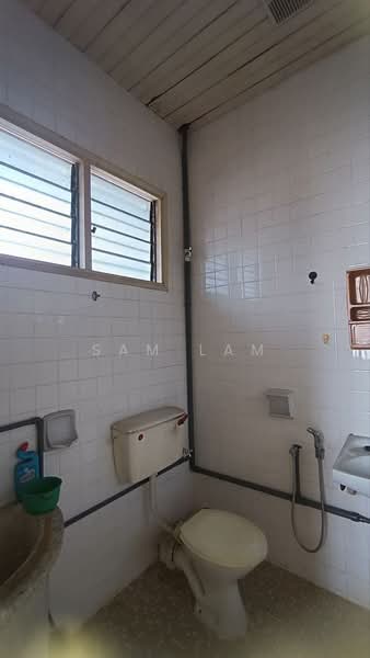 2-storey Terraced House for Sale in Taman Ipoh Timur (Ipoh) - Sam Lam - Bathroom - PropertyGuru.com.my