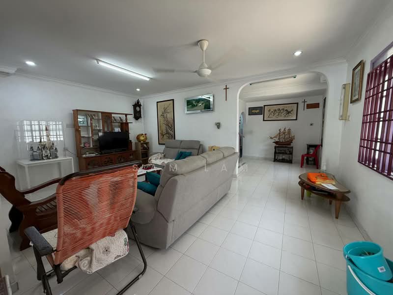 Semi-Detached House for Sale in Bercham (Ipoh) - Sam Lam - Living Room - PropertyGuru.com.my