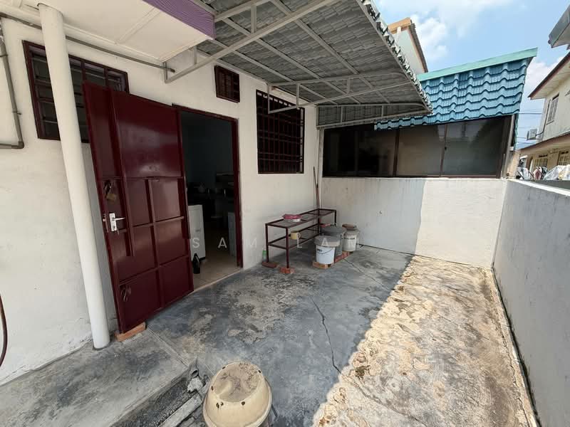 Semi-Detached House for Sale in Bercham (Ipoh) - Sam Lam - Exterior - PropertyGuru.com.my