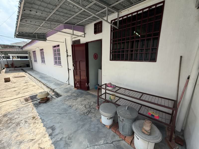 Semi-Detached House for Sale in Bercham (Ipoh) - Sam Lam - Exterior - PropertyGuru.com.my