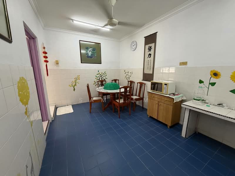 Semi-Detached House for Sale in Bercham (Ipoh) - Sam Lam - Dining Room - PropertyGuru.com.my