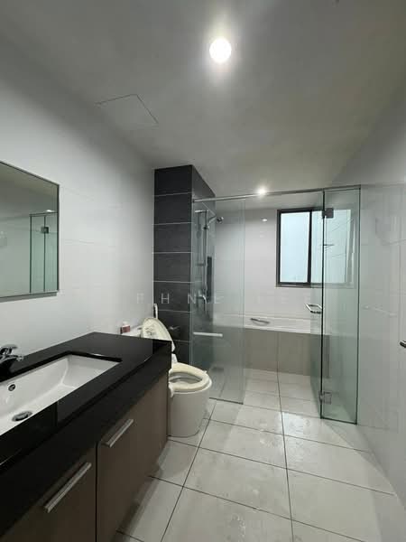 Servis Apartment untuk Disewa di Taman Molek - Daphne Lee - Bathroom - PropertyGuru.com.my