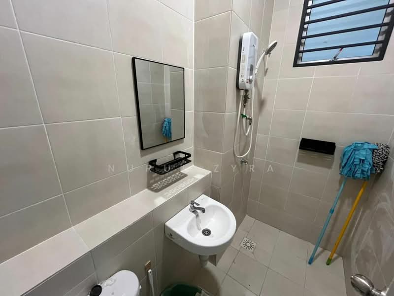 Condominium for Rent at Residensi Adelia 4 - Nurul Zyra - Bathroom - PropertyGuru.com.my