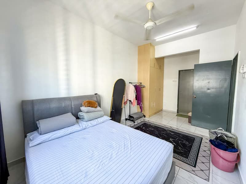 Apartment for Sale at Putra Impian - Ilman Nahri - Bedroom - PropertyGuru.com.my