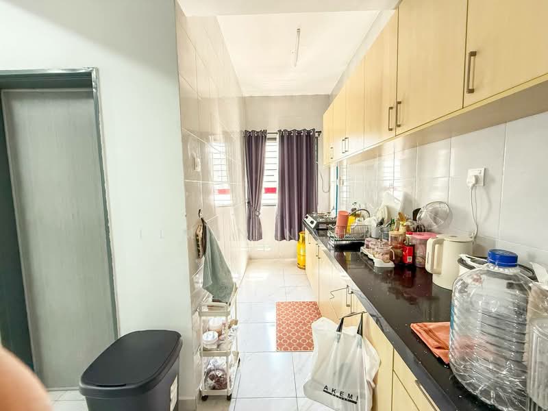 Apartment for Sale at Putra Impian - Ilman Nahri - Kitchen - PropertyGuru.com.my