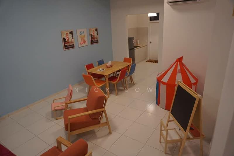 Rumah Teres untuk Disewa di Kota Masai (Pasir Gudang) - Nick Low - Dining Room - PropertyGuru.com.my