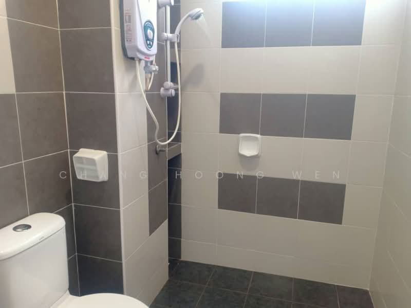 2-storey Terraced House for Rent in Taman Desaru Utama (Pengerang) - Chang Hoong Wen - Bathroom - PropertyGuru.com.my