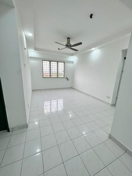 Pangsapuri untuk Dijual di Pangsapuri Persiaran Tanjung - Robbie Tan - PropertyGuru.com.my