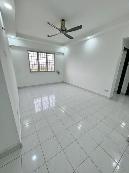 Pangsapuri untuk Dijual di Pangsapuri Persiaran Tanjung - Robbie Tan - PropertyGuru.com.my