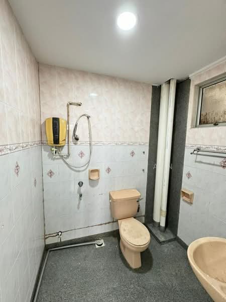 Pangsapuri untuk Dijual di Pangsapuri Persiaran Tanjung - Robbie Tan - PropertyGuru.com.my