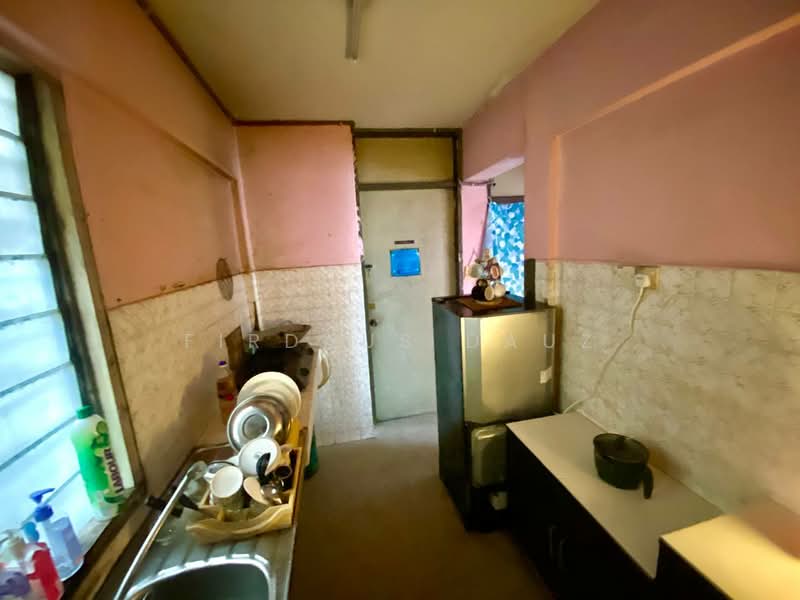 Rumah Flat untuk Dijual di Kelumpuk Camar - Firdaus Dauz - PropertyGuru.com.my